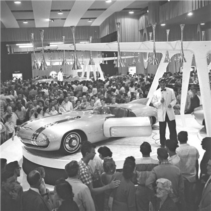 Pontiac Club de Mer - at 1956 Motorama
