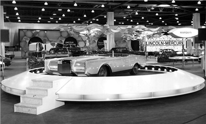 The Mark III Dual Cowl Phaeton Show Car on display at the 1970 Chicago Auto Show