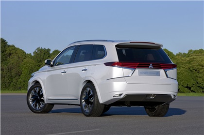 Mitsubishi Outlander PHEV Concept-S, 2014