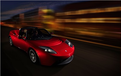 Tesla Roadster: Спорткар на электрической тяге