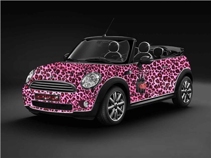 Life Ball Mini by The Blonds for Kate Perry (2009): Pink Panther
