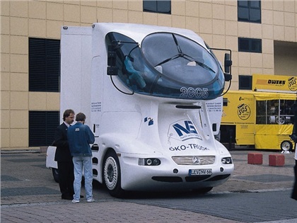 1995 Mercedes-Benz Vision 2005 Truck (Colani)