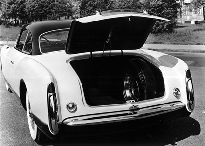 Chrysler Thomas Special (Ghia), 1953 - Trunk space and spare wheel stowage received special attention in all Chrysler-Ghia models with the design teams always working to maximize style and functionality