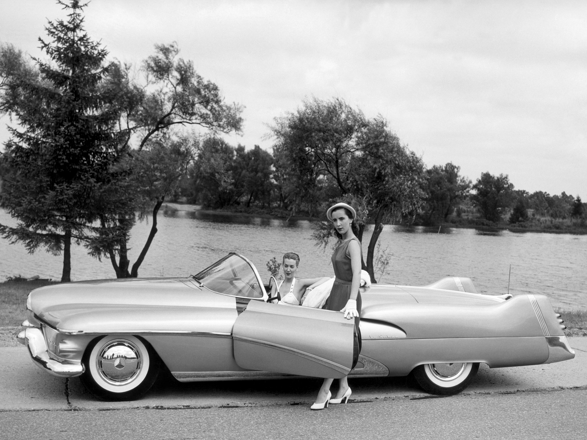 Buick Le-Sabre, 1951