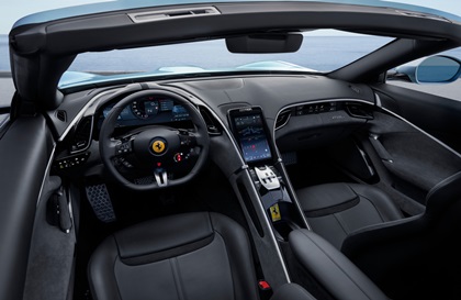 Ferrari Roma Spider, 2024 – Interior