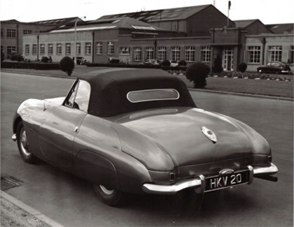 Triumph TRX, 1950 - The central filler cap is used as a tail motif