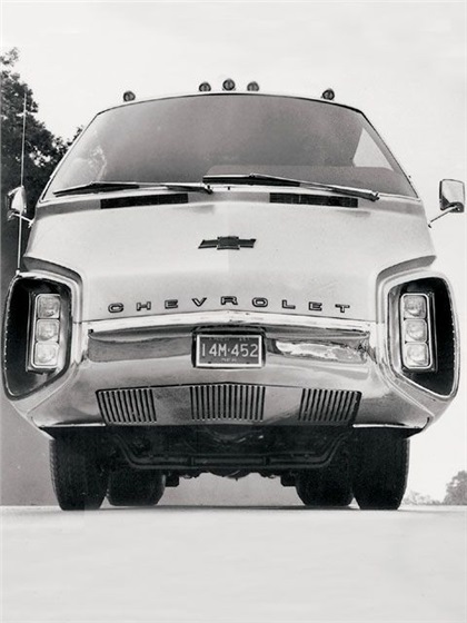 Chevrolet Turbo Titan III, 1965 – Front End