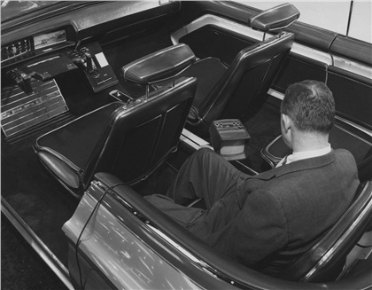 Chrysler 300-X Experimental Car, 1966 - Interior