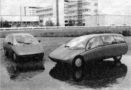 ВАЗ X-2 и ВАЗ X-1 - Фотографии макетов 1:5 на заводском треке и на природе были выполнены фотографом В. Шуваловым так, что производили впечатление настоящих автомобилей.