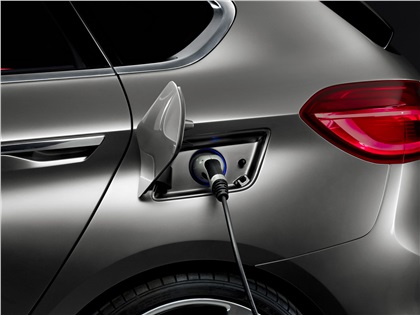 BMW Concept Active Tourer, 2012 - Electric Plug