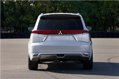 Mitsubishi Outlander PHEV Concept-S, 2014