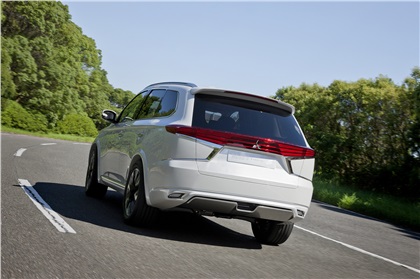 Mitsubishi Outlander PHEV Concept-S, 2014