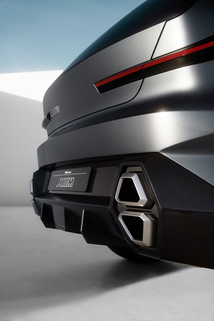 BMW Concept XM, 2021
