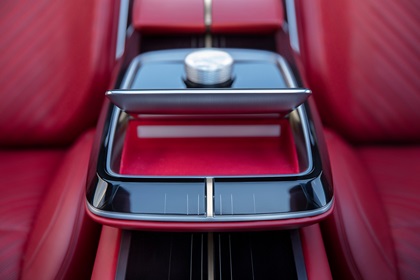 Cadillac CELESTIQ Show Car, 2022 – Interior