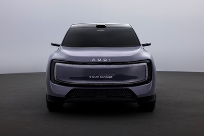 AUDI E SUV concept, 2025