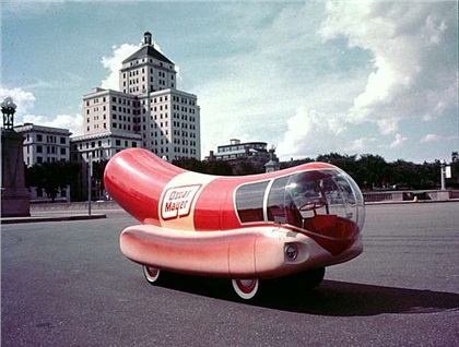 Oscar Mayer scale model proposal by Brooks Stevens, 1958