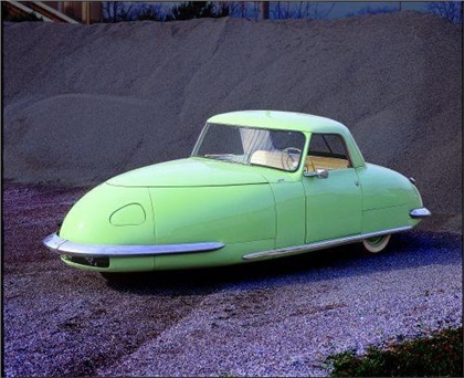 Davis Divan Sedan (1948)