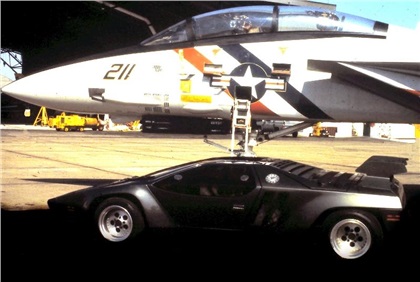 Vector W2 Twin Turbo, 1982