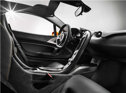 McLaren P1 (2013) - Interior