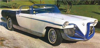Cadillac “Die Valkyrie” by Brooks Stevens (1954) - The two-tone color scheme of the 1953 Die Valkyrie was both shocking and stylish.