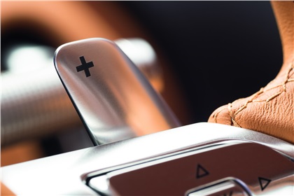 Bugatti Chiron (2016)