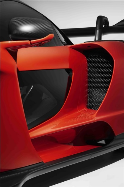 McLaren Senna (2017)