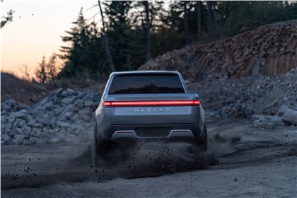 Rivian R1T (2021): Electric Pickup