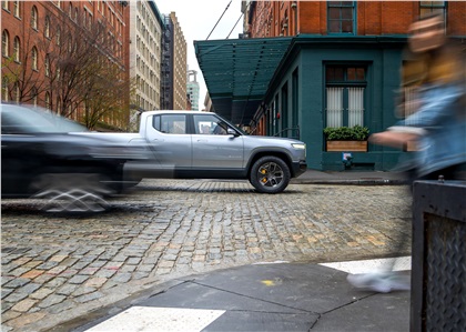 Rivian R1T (2021): Electric Pickup