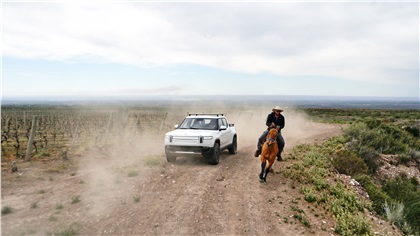 Rivian R1T (2021): Electric Pickup