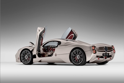 Pagani Utopia (2023)