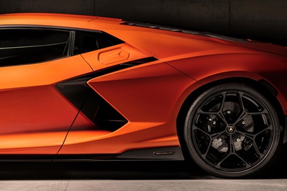 Lamborghini LB744 Revuelto (2023)