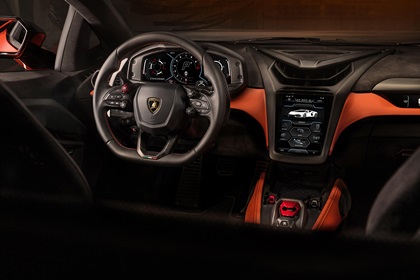 Lamborghini LB744 Revuelto (2023) – Interior