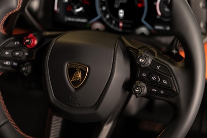 Lamborghini LB744 Revuelto (2023) – Interior