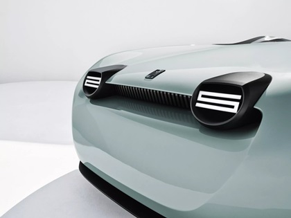 Triumph TR25 by Makkina (2023)