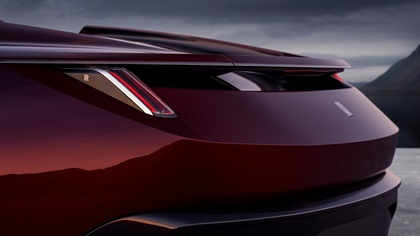 Rolls-Royce La Rose Noire Droptail (2023)