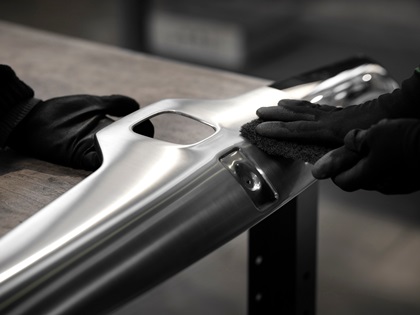 Rolls-Royce Amethyst Droptail (2023) – Wood, Leather and Metal