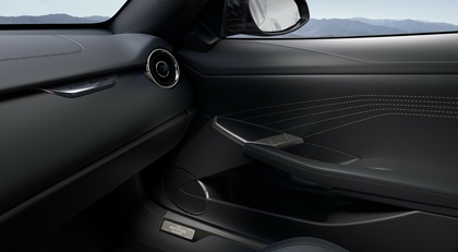 Karma Invictus (2024) – Interior