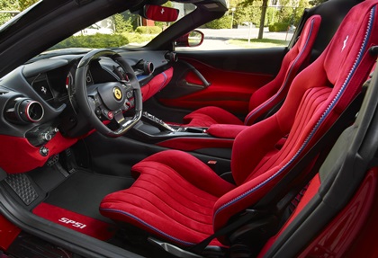 Ferrari SP51 (2022) – Interior
