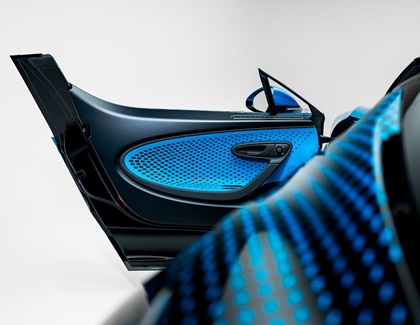 Bugatti W16 Mistral Fly Bug (2026 )