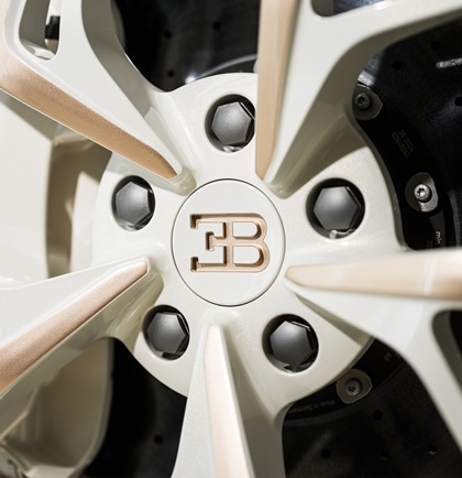 Bugatti W16 Mistral La Perle Rare (2026)