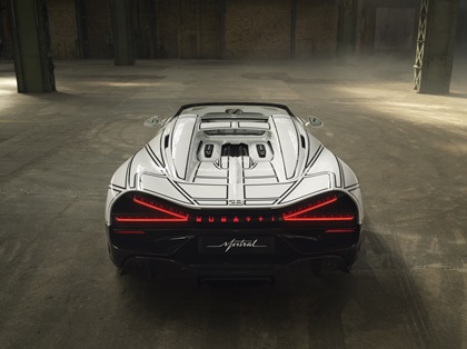 Bugatti W16 Mistral Blanc Éternel (2026)