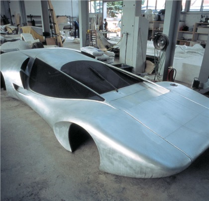 Алюминиевый кузов ручной формовки, 1975