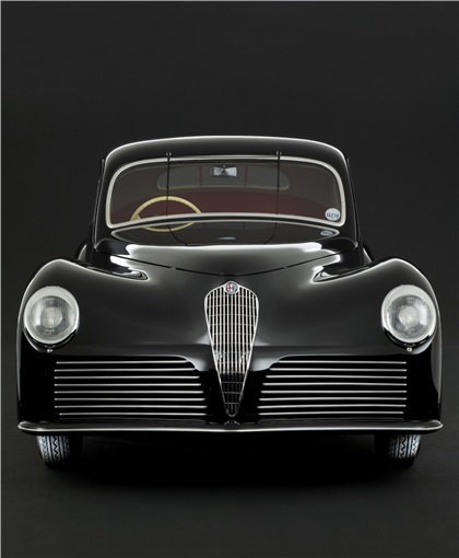 Alfa Romeo 6C 2500 SS Coupe (Bertone), 1942 - Photo: Roberto Carrer