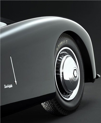 Alfa Romeo 6C 2500 SS Coupe (Bertone), 1942 - Photo: Roberto Carrer