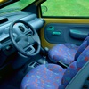 Renault Twingo, 1992–98 – Interior – Изначально предлагались только яркие цвета как снаружи, так и для отделки салона
