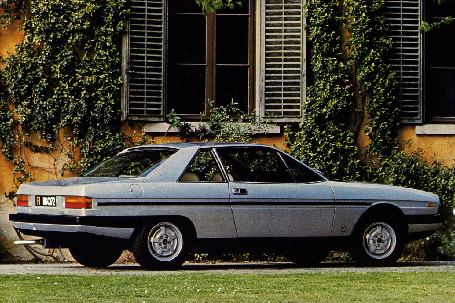 Lancia Gamma Coupe (Pininfarina), 1976–80