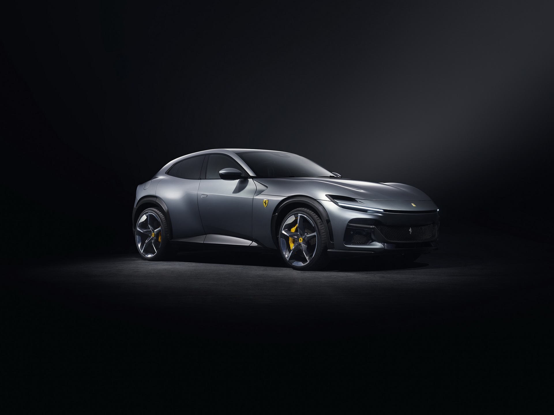 Ferrari Purosangue, 2023