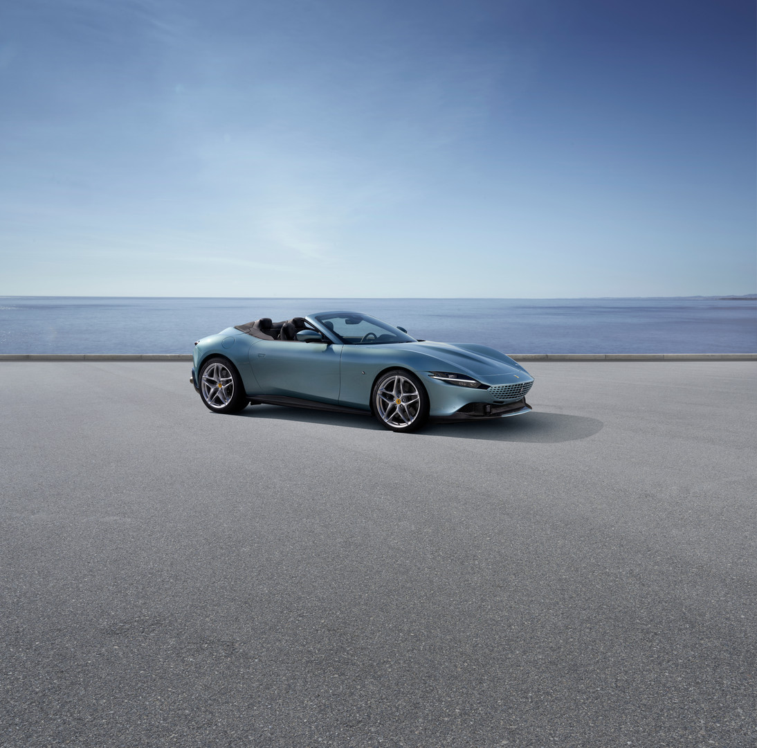 Ferrari Roma Spider, 2024