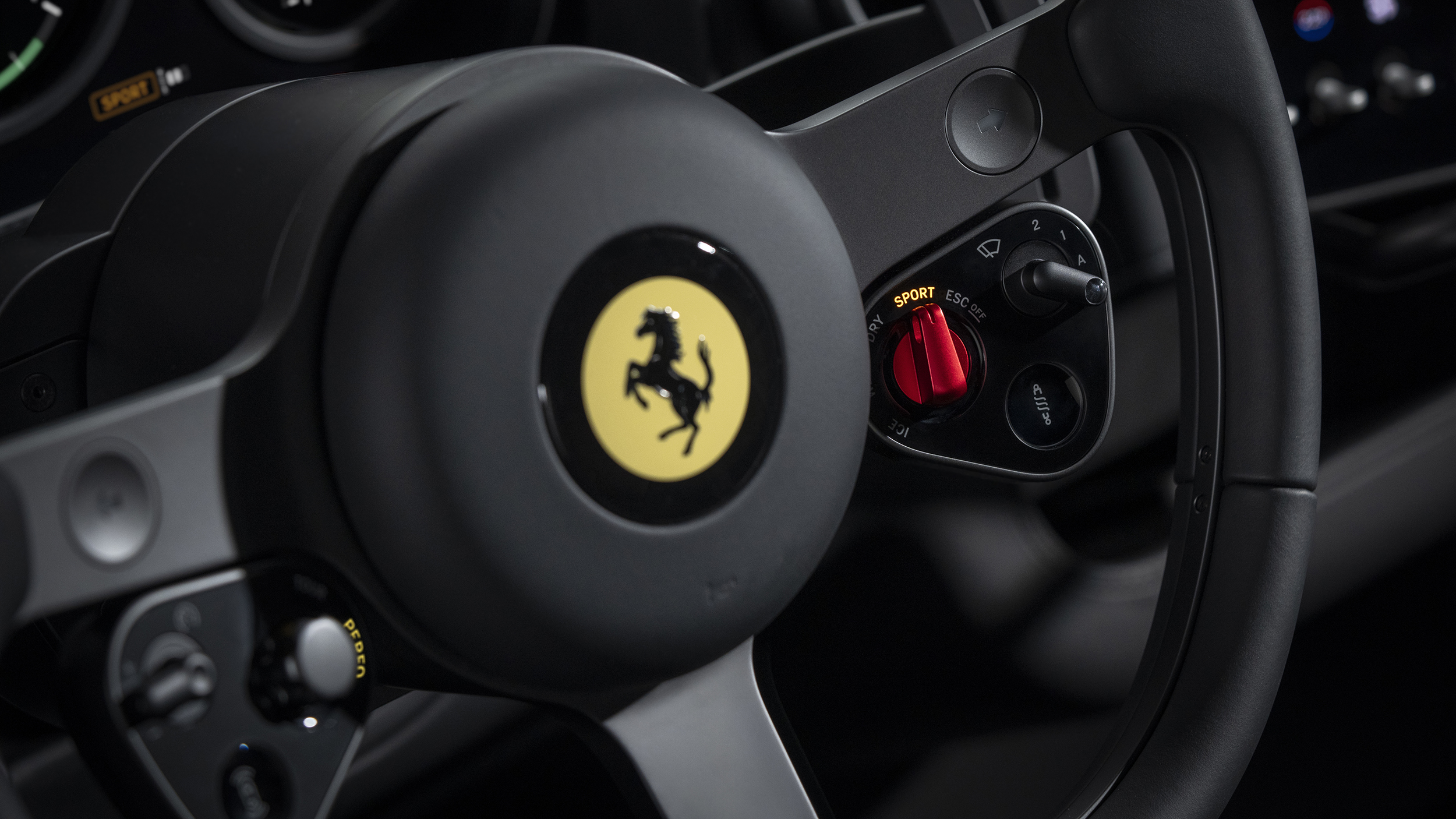 Ferrari Luce, 2026 – Interior
