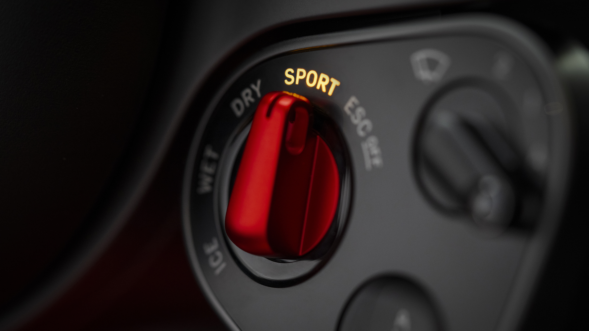 Ferrari Luce, 2026 – Interior